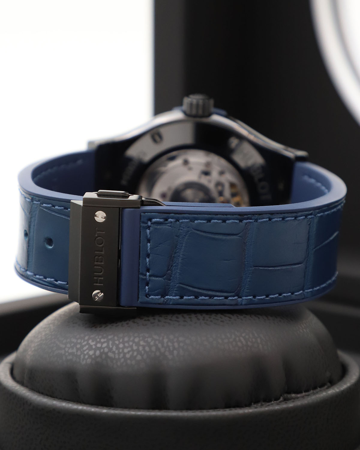 Hublot Classic Fusion Ceramic Blue 42 mm 542.CM.7170.LR