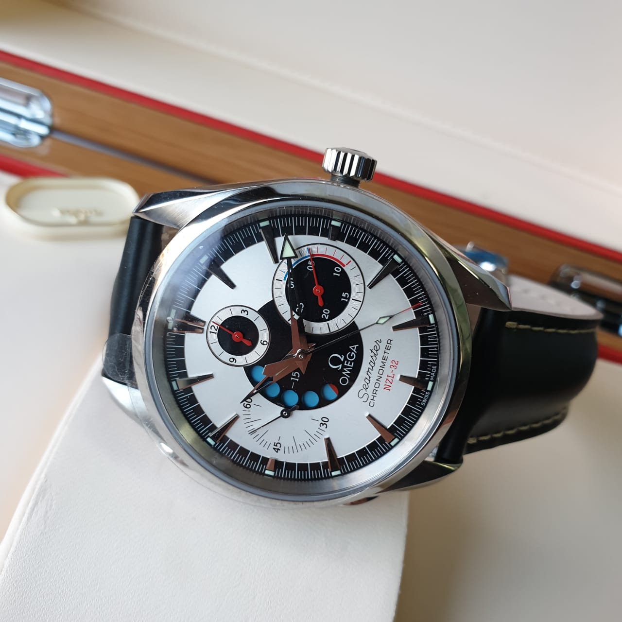 Omega Seamaster NZL-32 Chrono 42.2 mm 2813.30.81