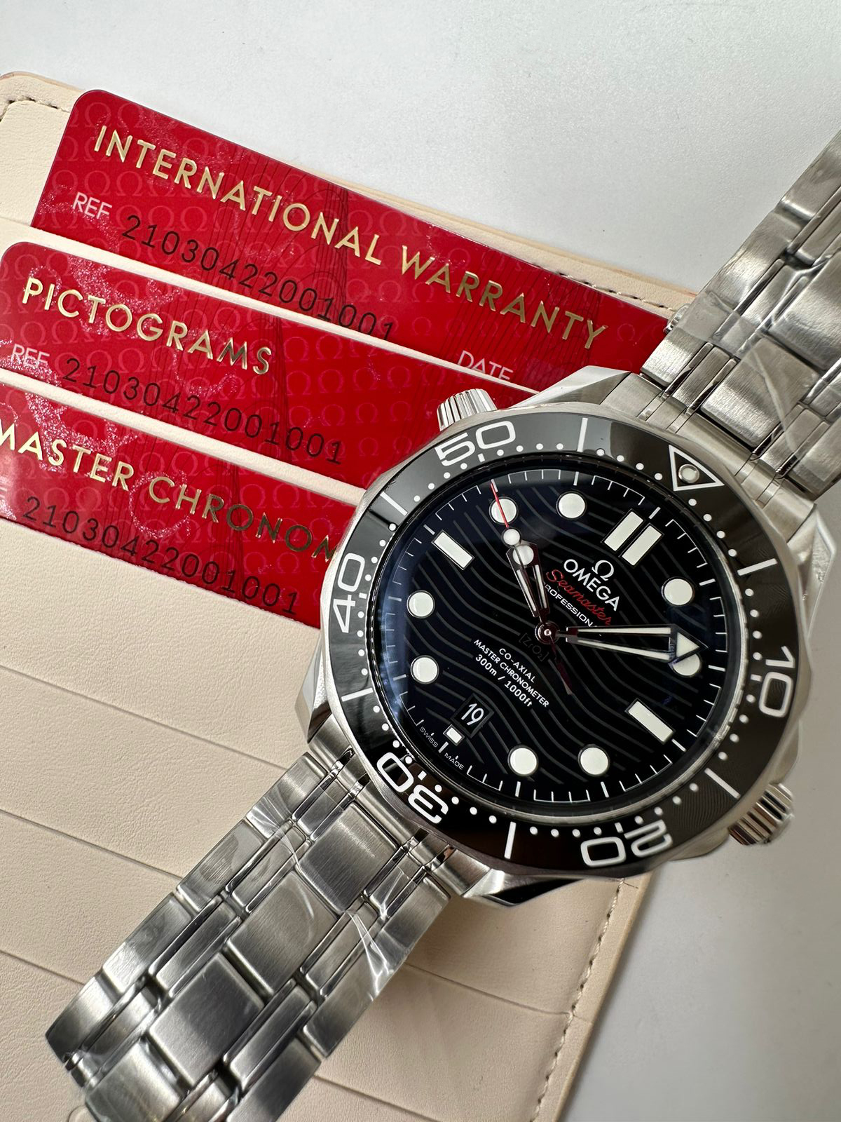 Omega Seamaster Diver 300M Co-Axial Master Chronometer 42 mm 210.30.42.20.01.001