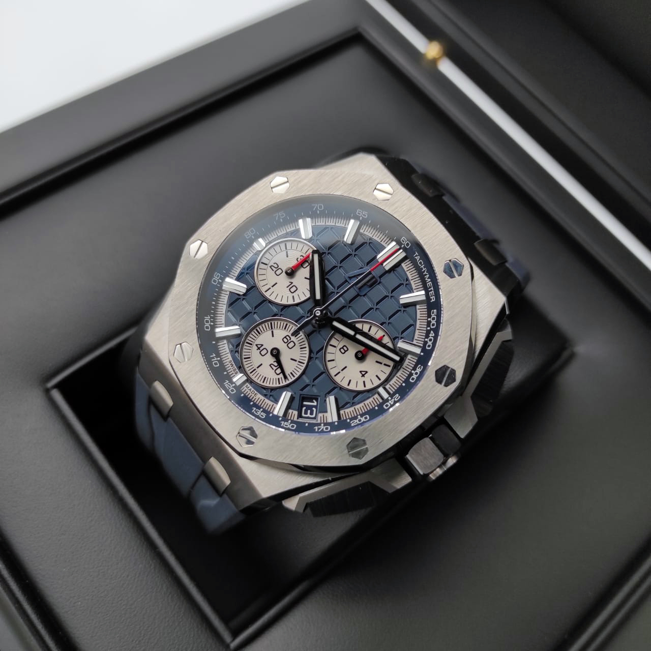 Audemars Piguet Royal Oak Offshore Chronograph 43 mm 26420TI.OO.A027CA.01