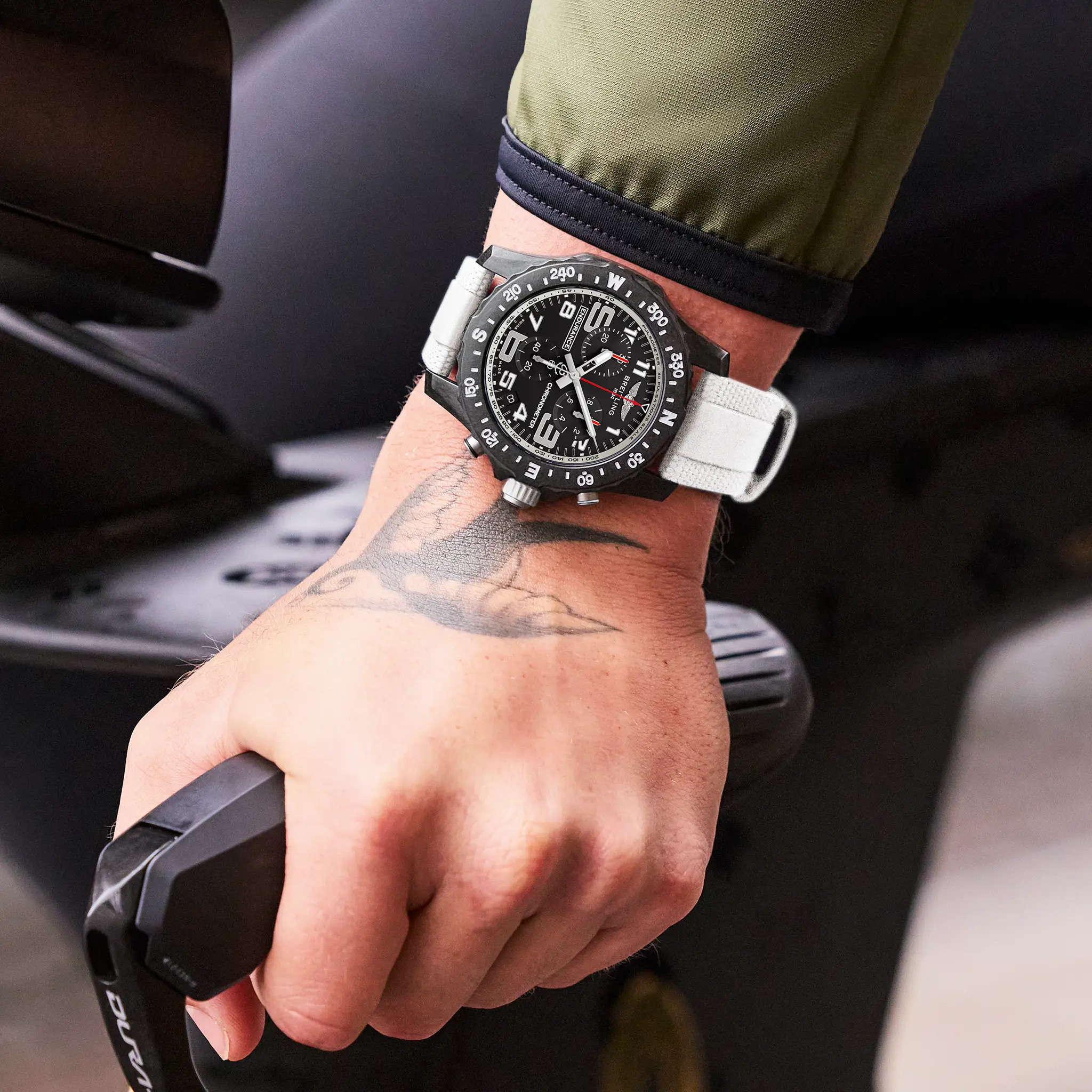 Breitling Professional Endurance Pro 44 mm X82310A71B1S2