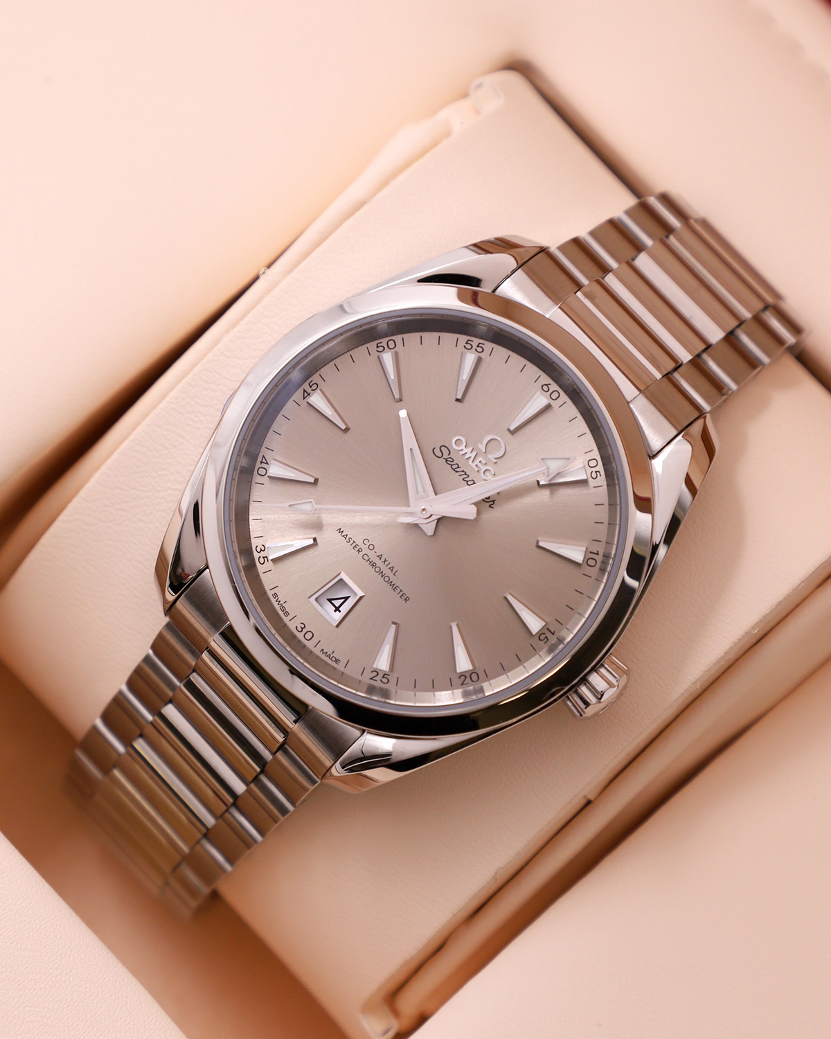 Omega Seamaster Aqua Terra 150M Co-Axial Master Chronometer 38 mm 220.10.38.20.09.001