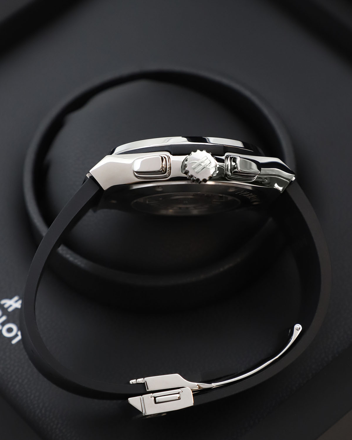 Hublot Classic Fusion Chronograph 45 mm Titanium 521.NX.1171.RX