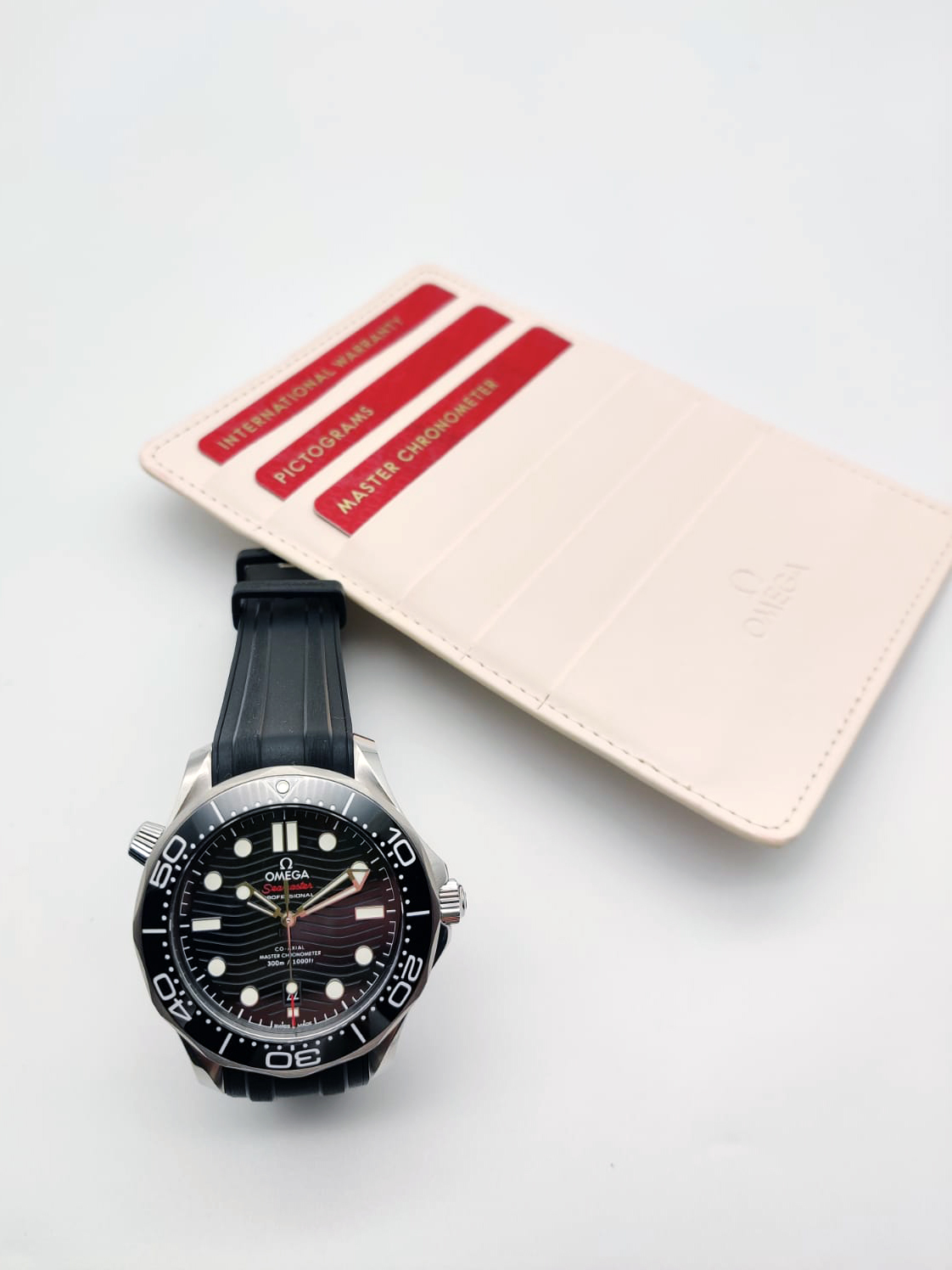 Omega Seamaster Diver 300M Co-Axial Master Chronometer 210.32.42.20.01.001