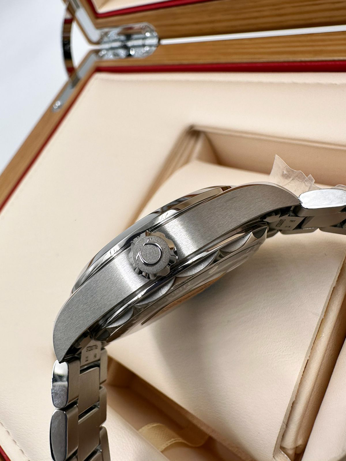 Omega Seamaster Aqua Terra 150M Co-Axial Master Chronometer Small Seconds 38 mm 220.10.38.20.10.001