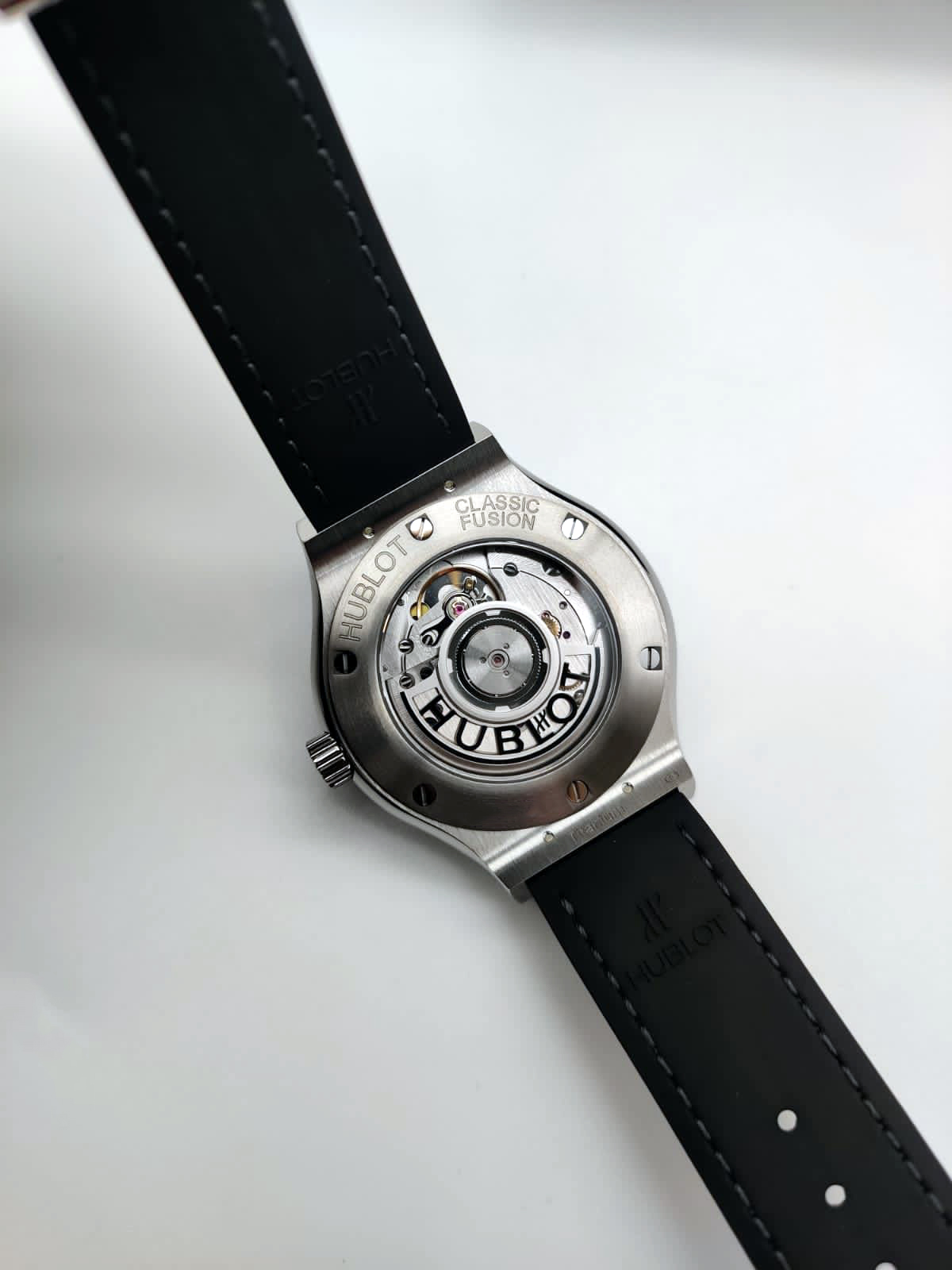 Hublot Classic Fusion Titanium Racing Grey 38 mm 565.NX.7071.LR