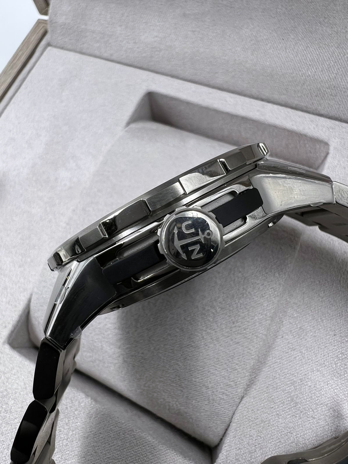 Ulysse Nardin Marine Diver Chronometer 44 mm 1183-170-7M/92