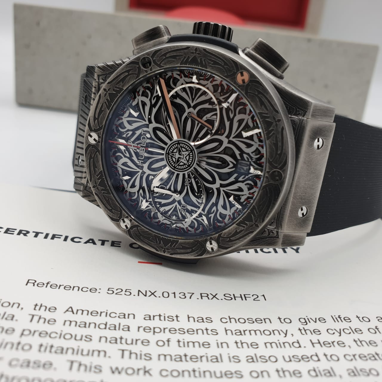 Hublot Classic Fusion Shepard Fairey 45 mm 525.NX.0137.RX.SHF21