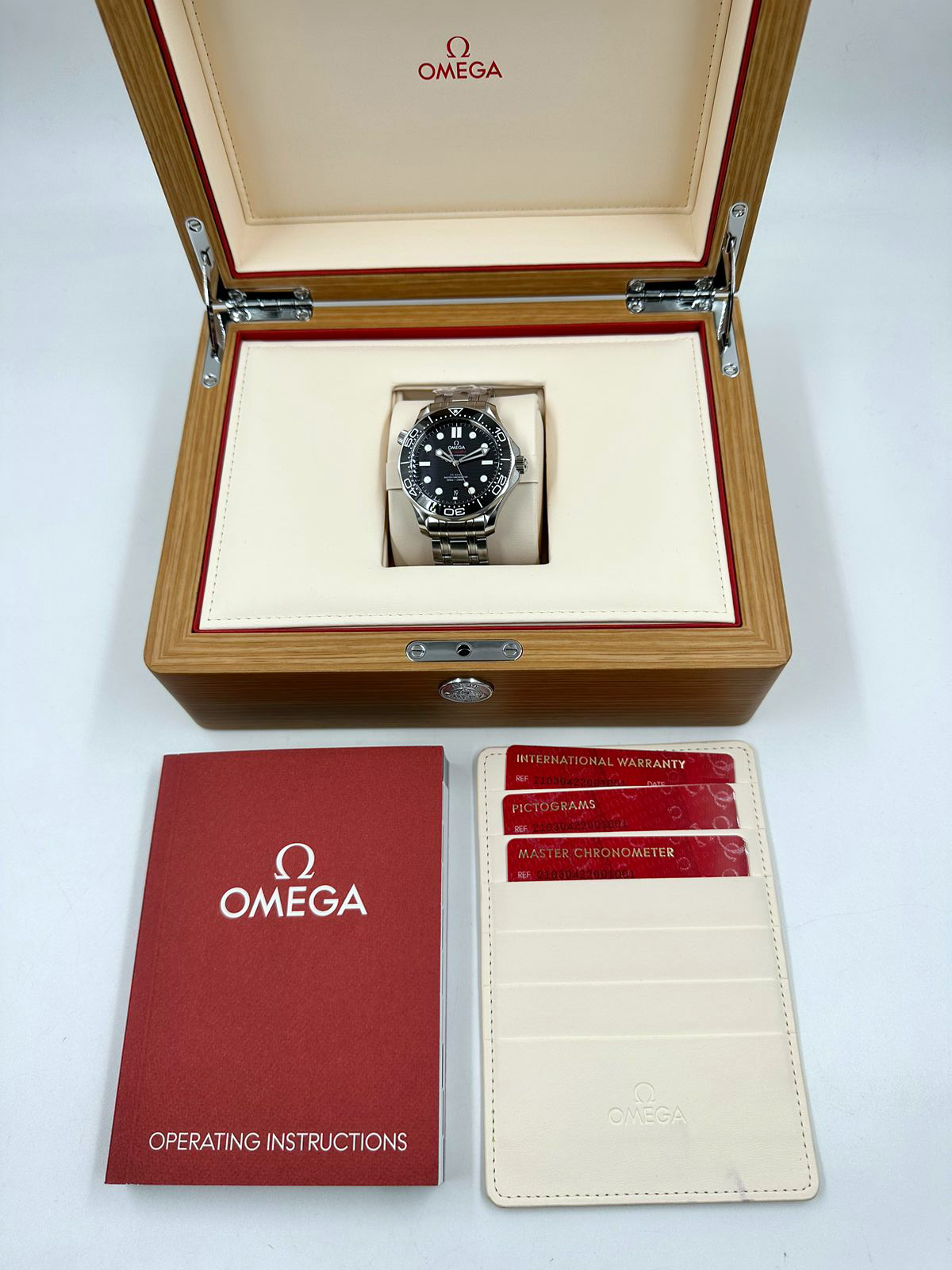 Omega Seamaster Diver 300M Co-Axial Master Chronometer 42 mm 210.30.42.20.01.001