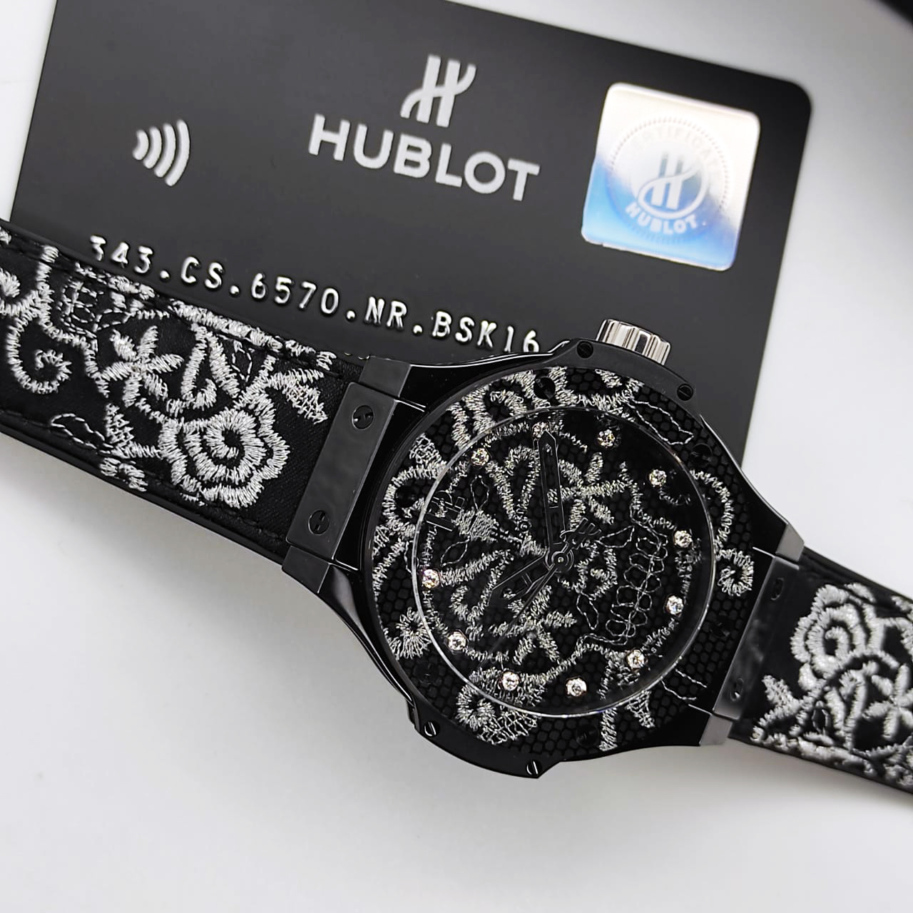 Hublot Big Bang Broderie Sugar Scull 41 mm 343.CS.6570.NR.BSK16