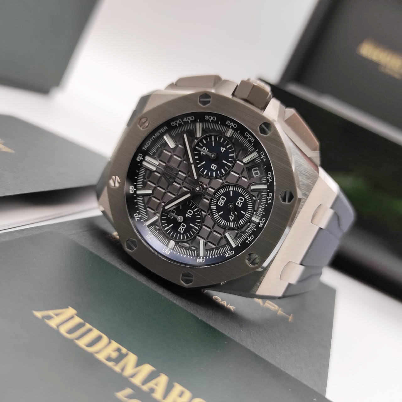 Audemars Piguet Royal Oak Offshore Chronograph 43 mm 26420IO.OO.A009CA.01