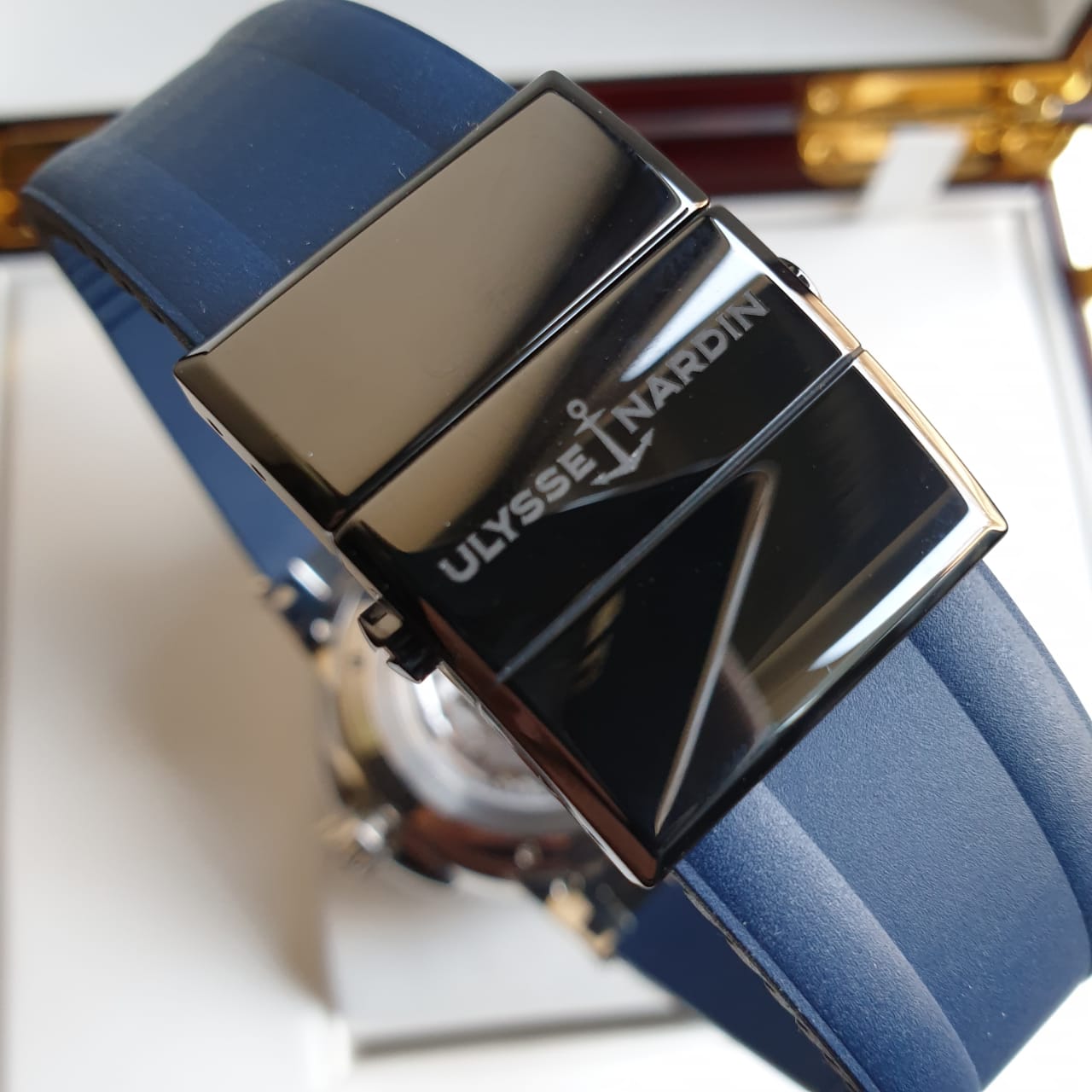 Ulysse Nardin Executive Dual Time 243-00-3/43
