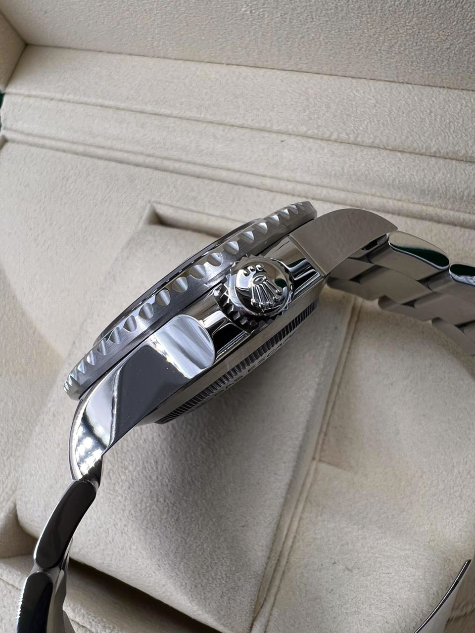 Rolex Sea-Dweller 43 mm 126600