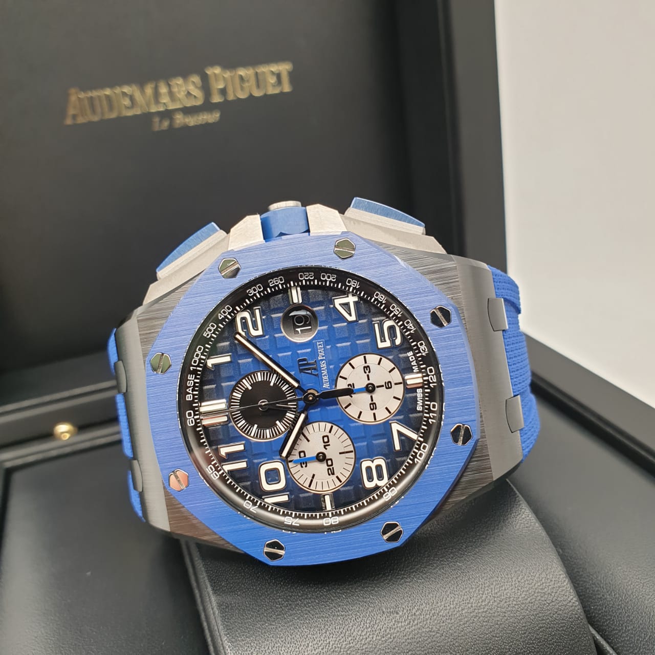 Audemars Piguet Royal Oak Offshore Selfwinding Chronograph 44 mm 26405CE.OO.A030CA.01