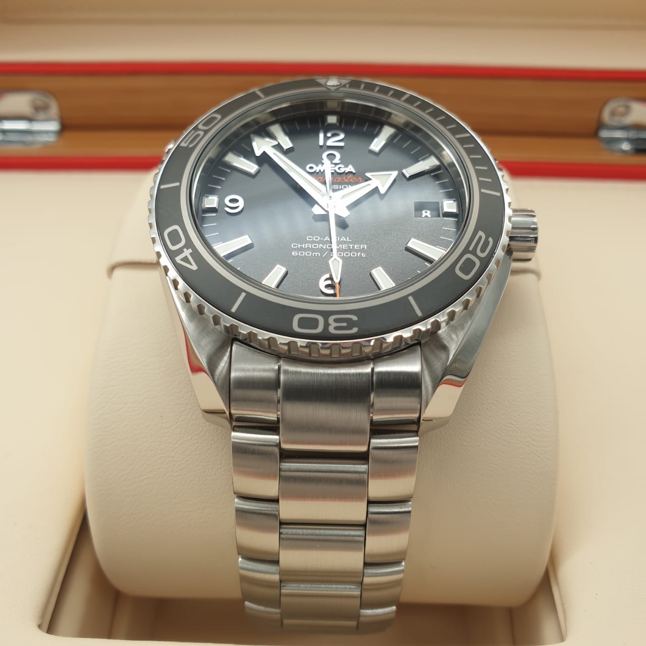 Omega Seamaster Planet Ocean 600M Omega Co-Axial 42 mm 232.30.42.21.01.001