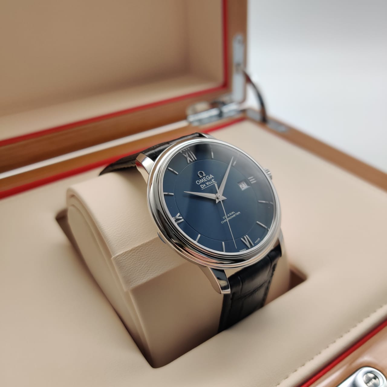 Omega De Ville Prestige Co-Axial Chronometer 39.5 mm 424.13.40.20.03.001