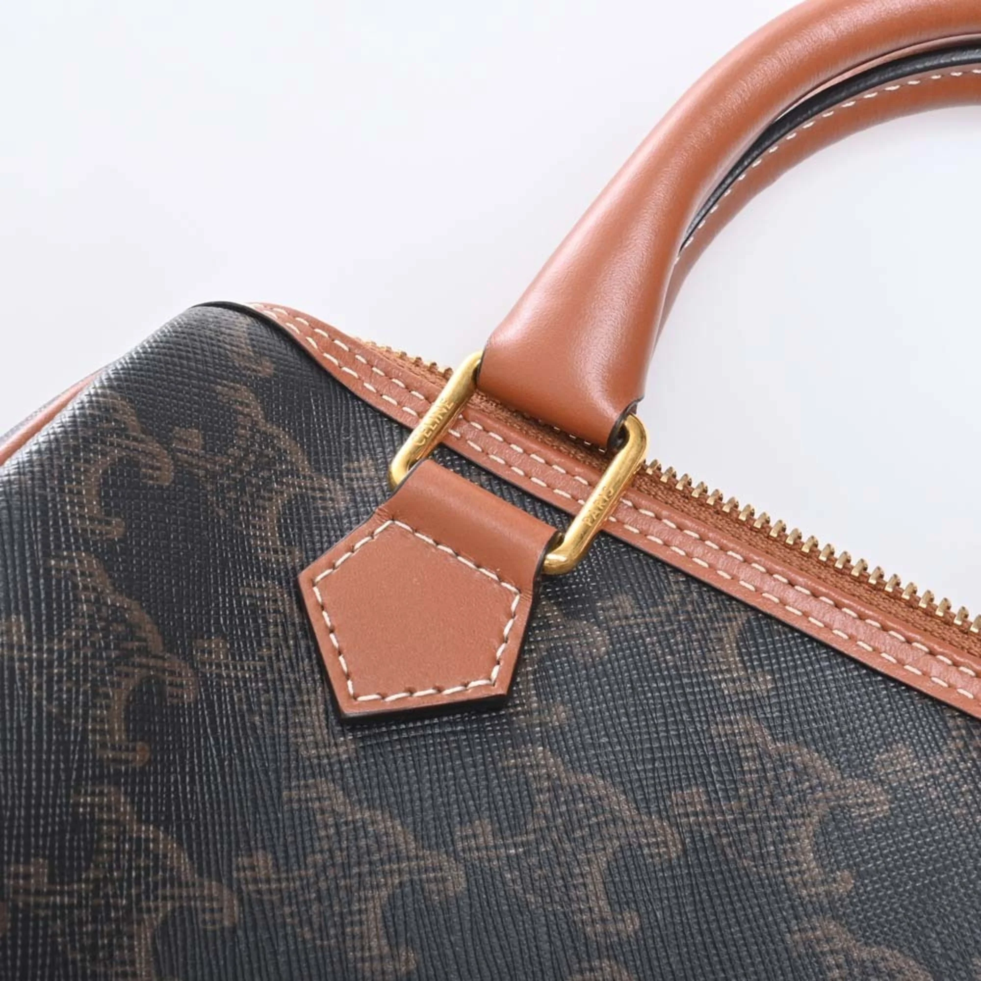 Сумка Celine Leather Triomphe Small Boston Bag Shoulder 197582CAS Brown