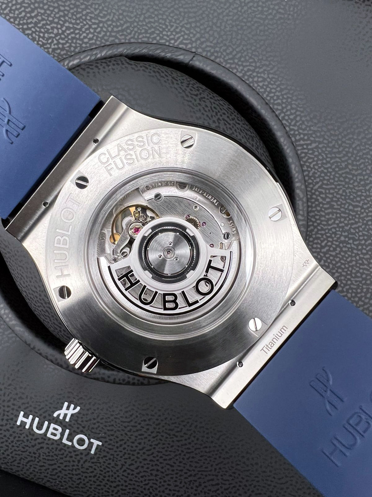 Hublot Classic Fusion Titanium Blue 45 mm 511.NX.7170.RX