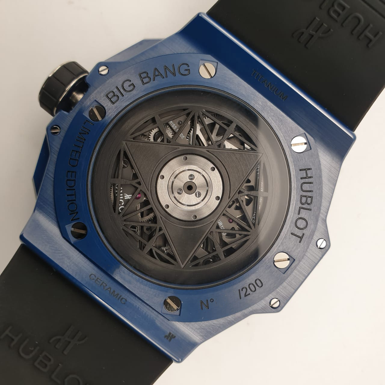 Hublot Big Bang Sang Bleu II Blue Ceramic 45 mm 418.EX.5107.RX.MXM21