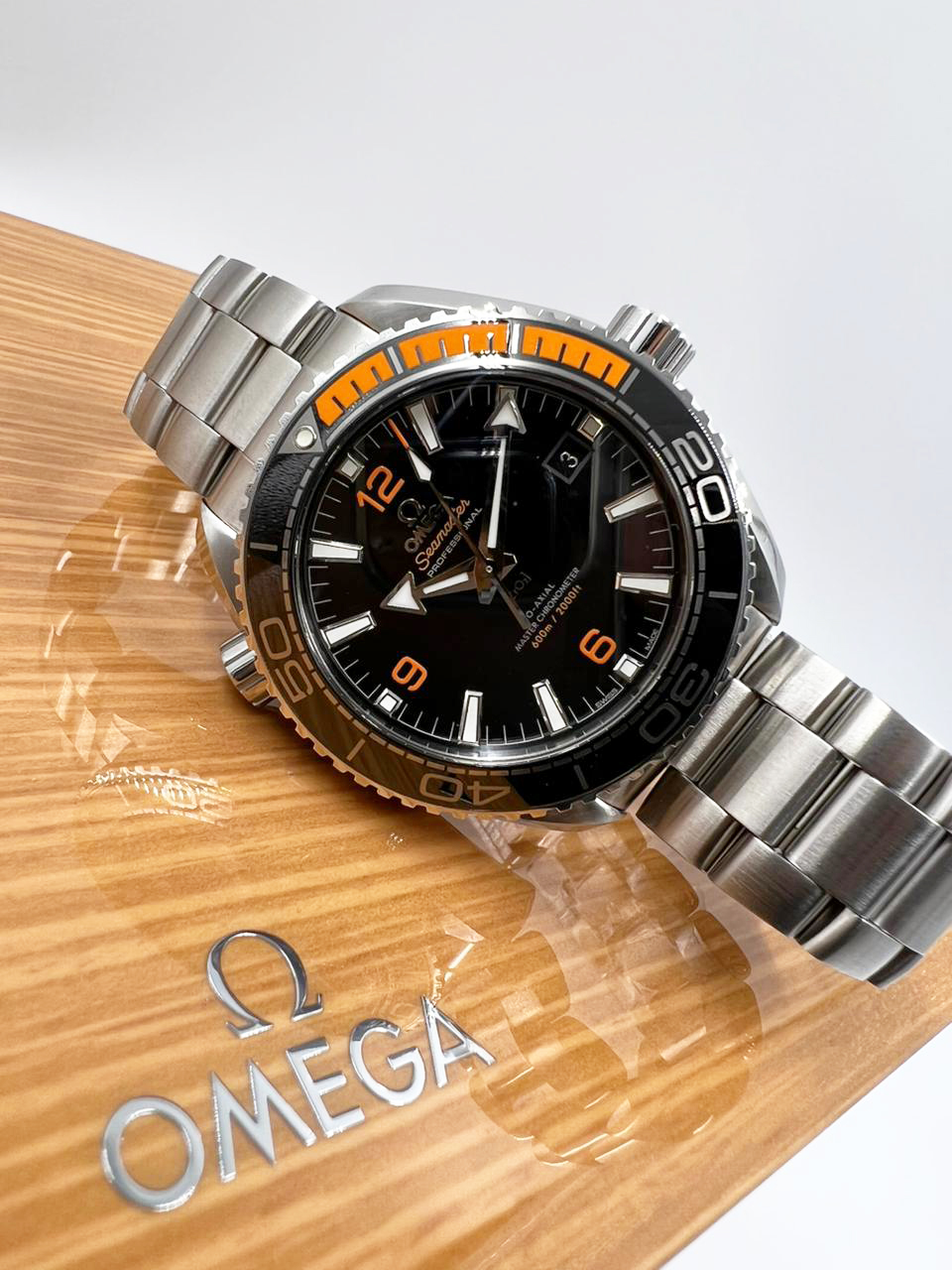 Omega Seamaster Planet Ocean 600m Co-Axial Master Chronometer 43.5 mm 215.30.44.21.01.002