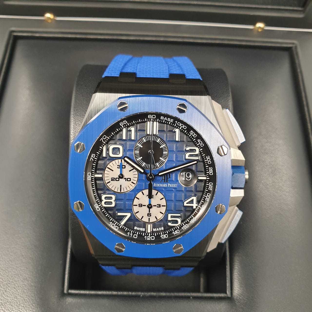 Audemars Piguet Royal Oak Offshore Selfwinding Chronograph 44 mm 26405CE.OO.A030CA.01