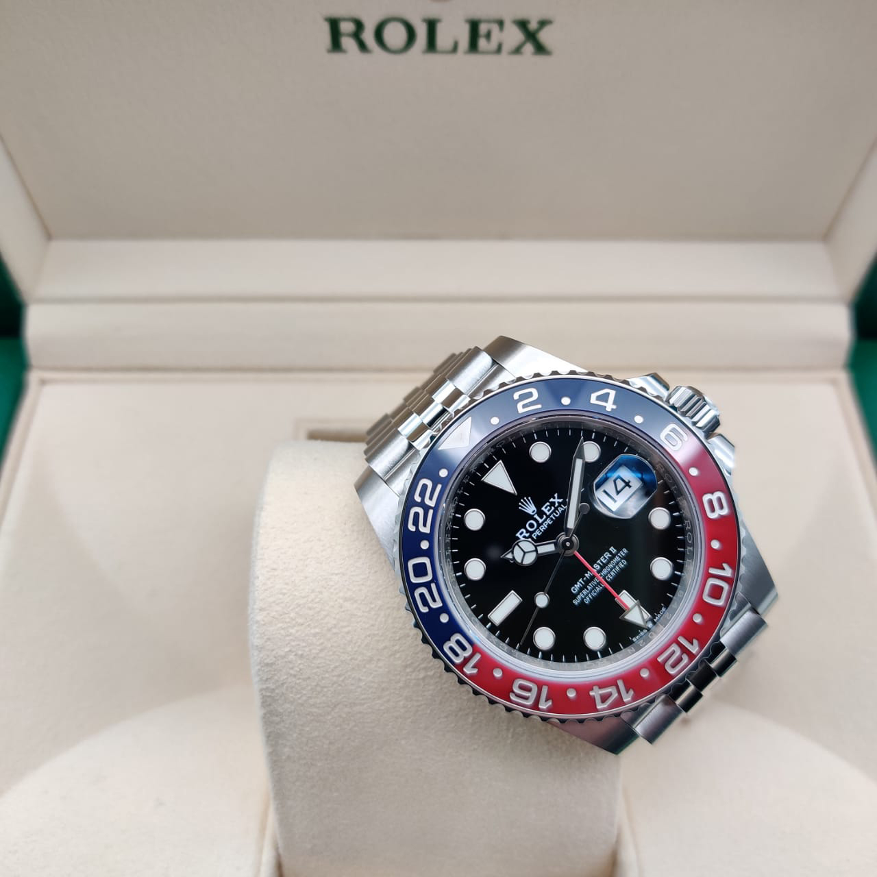 Rolex GMT-Master II 40 mm 126710 Steel Pepsi