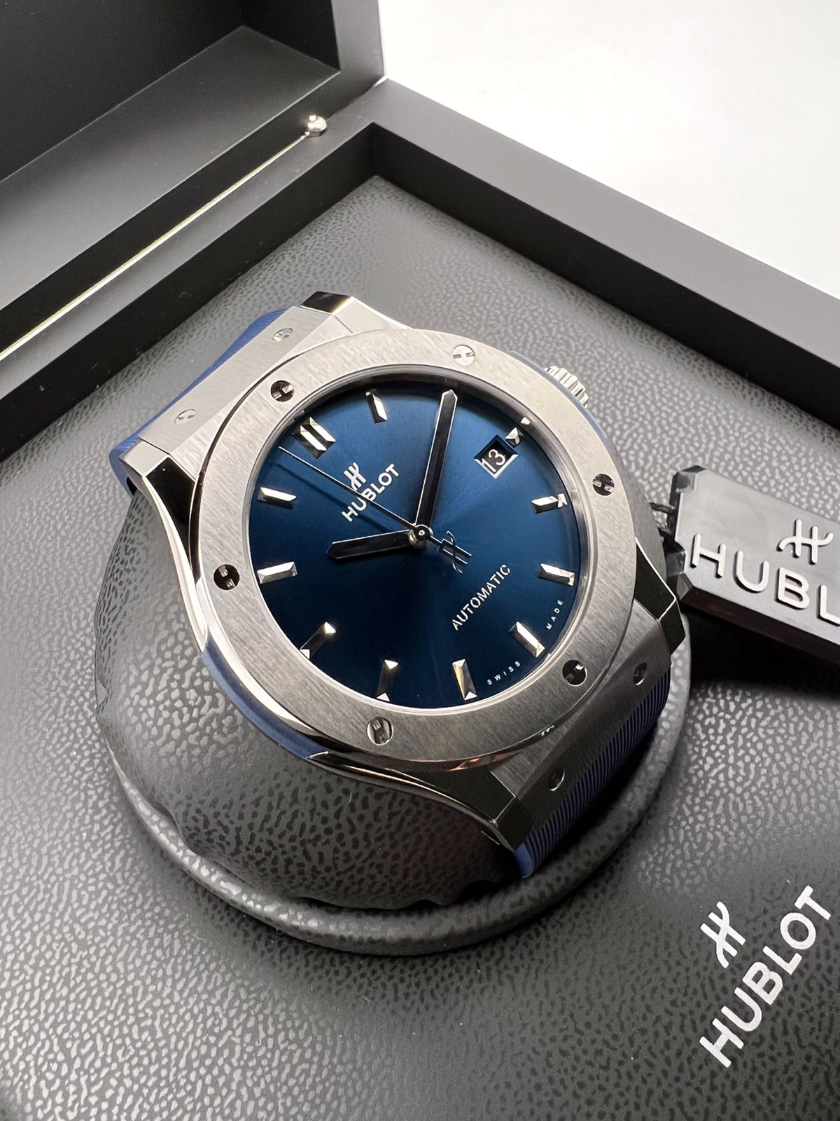 Hublot Classic Fusion Titanium Blue 45 mm 511.NX.7170.RX