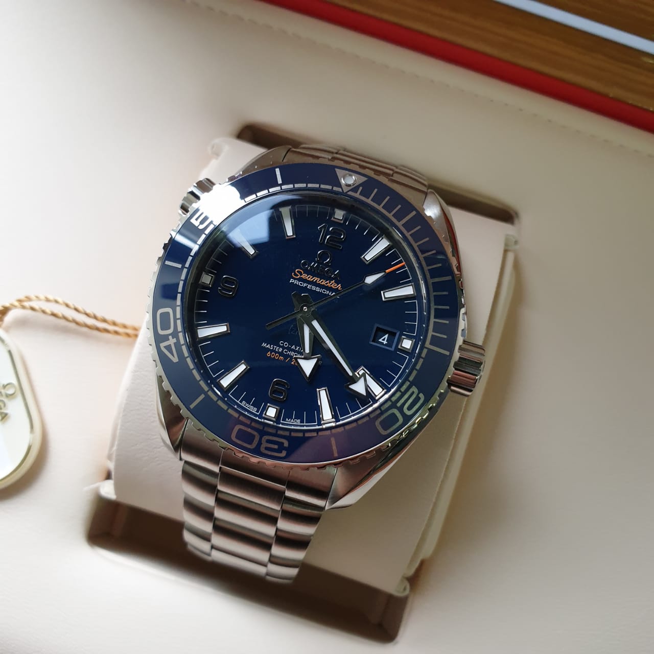 Omega Seamaster Planet Ocean 600m Co-Axial Master Chronometer 43.5 mm 215.30.44.21.03.001