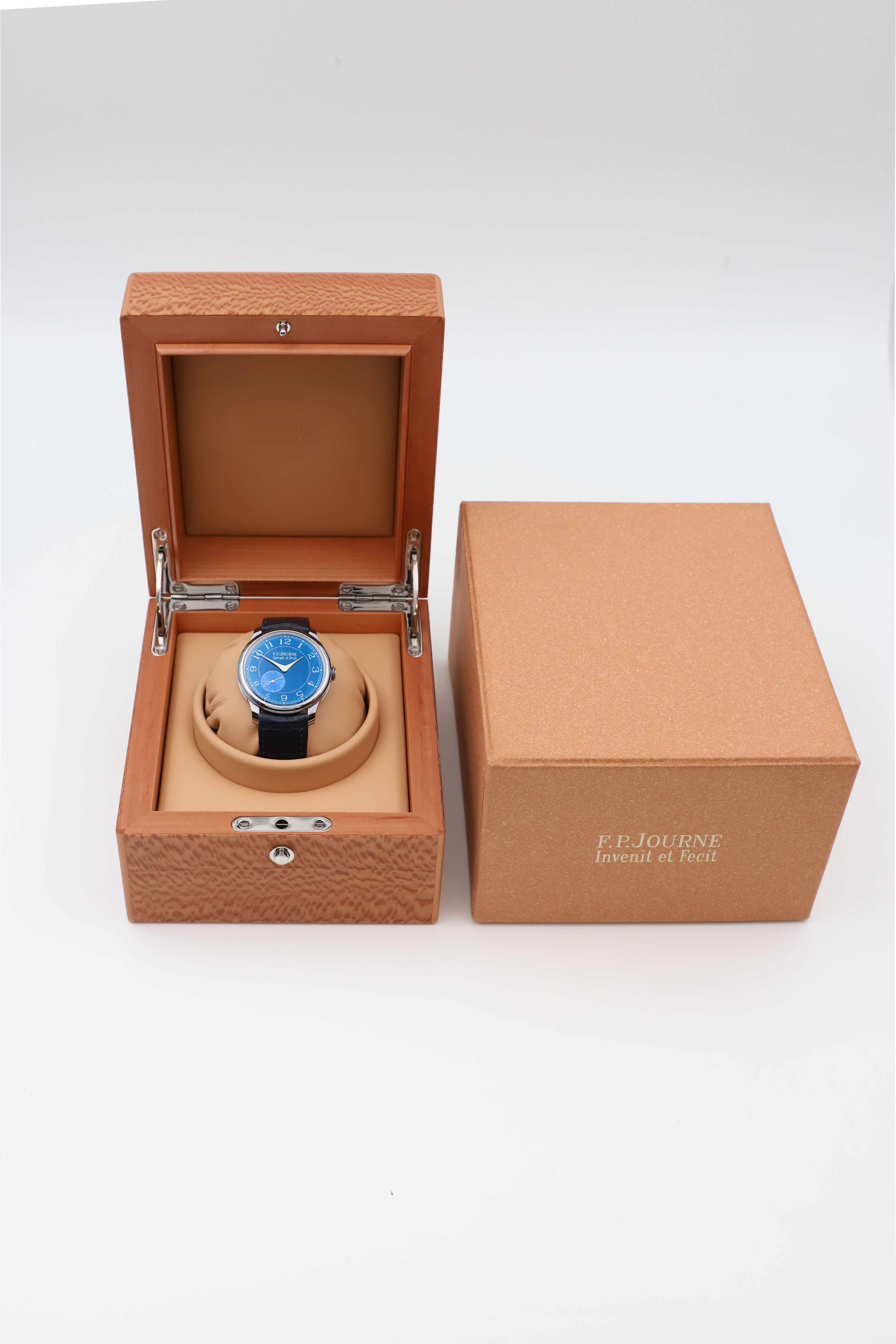 F.P. Journe Classique Chronometre Bleu 39 mm