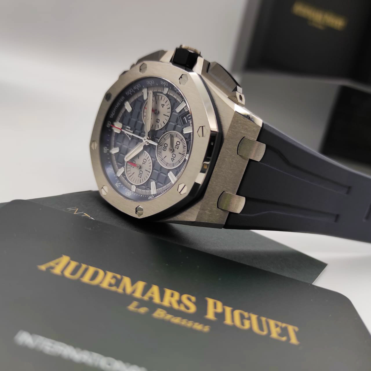 Audemars Piguet Royal Oak Offshore Chronograph 43 mm 26420TI.OO.A027CA.01