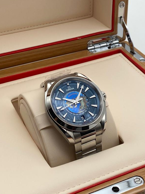 Omega Seamaster Aqua Terra 150M Co-Axial Master Chronometer GMT Worldtimer 43 mm 220.10.43.22.03.001