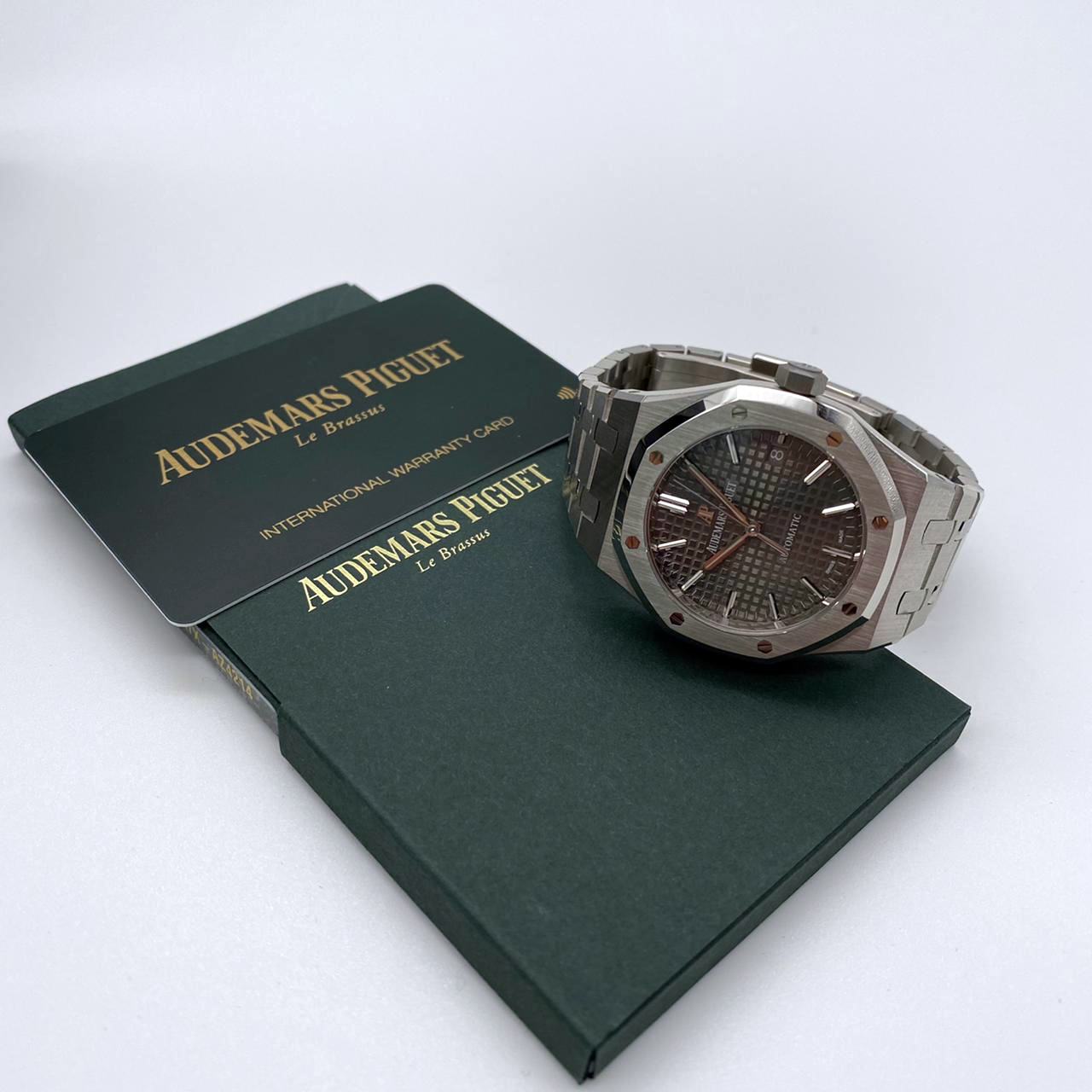 Audemars Piguet Royal Oak Selfwinding 37 mm 15450ST.OO.1256ST.02