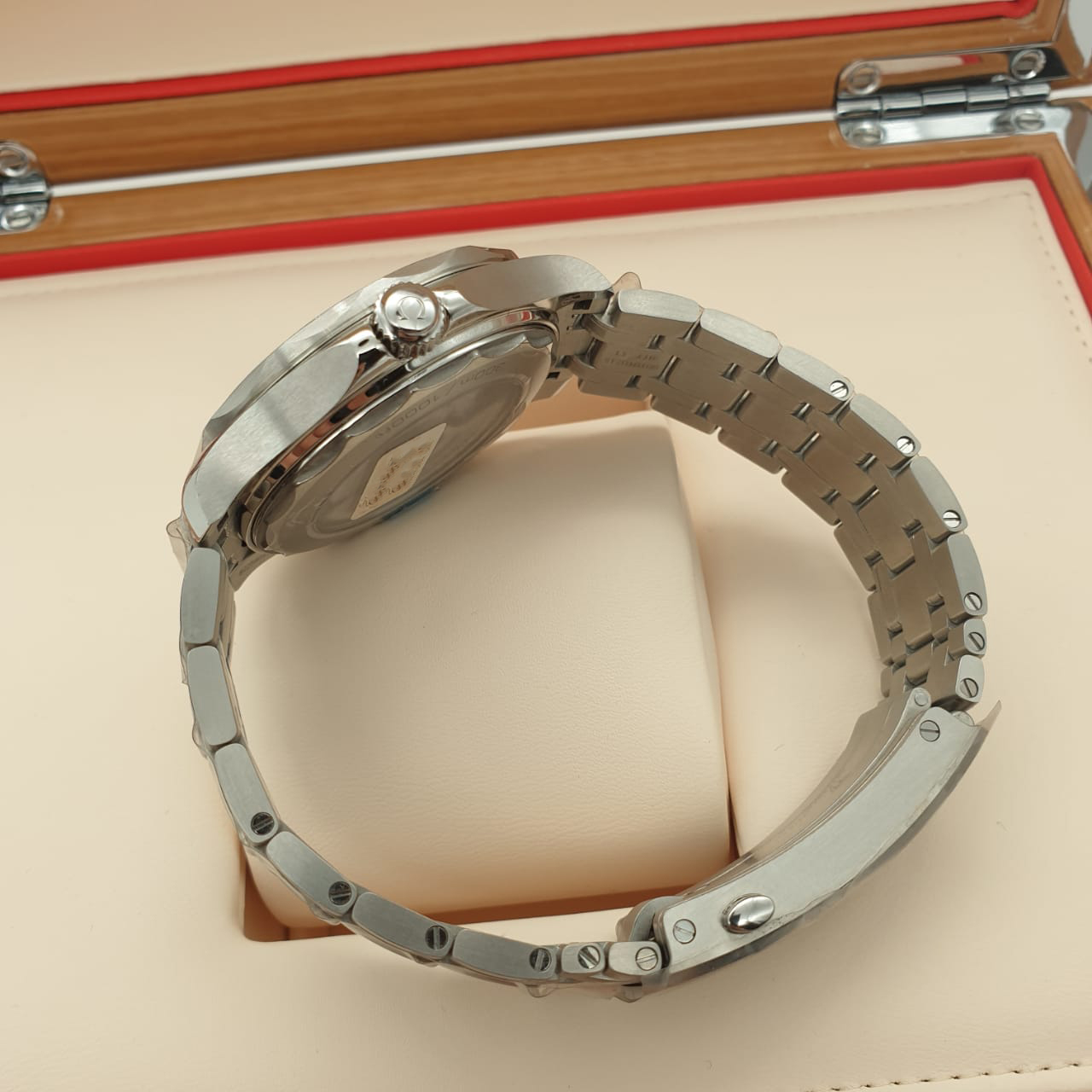 Omega Seamaster Diver 300M Co-Axial Master Chronometer 210.30.42.20.06.001