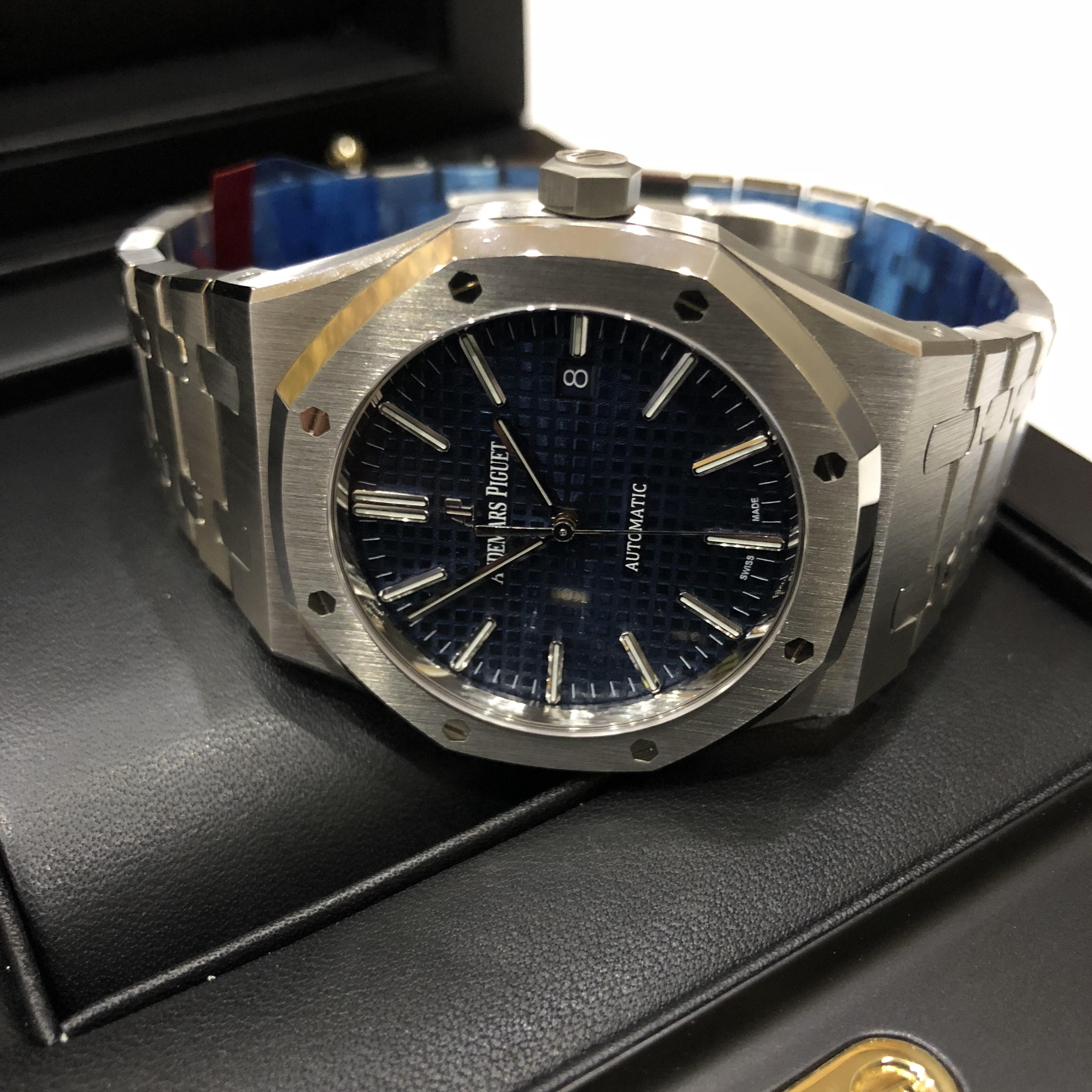 Audemars Piguet Royal Oak Selfwinding 41 mm 15400ST.OO.1220ST.03