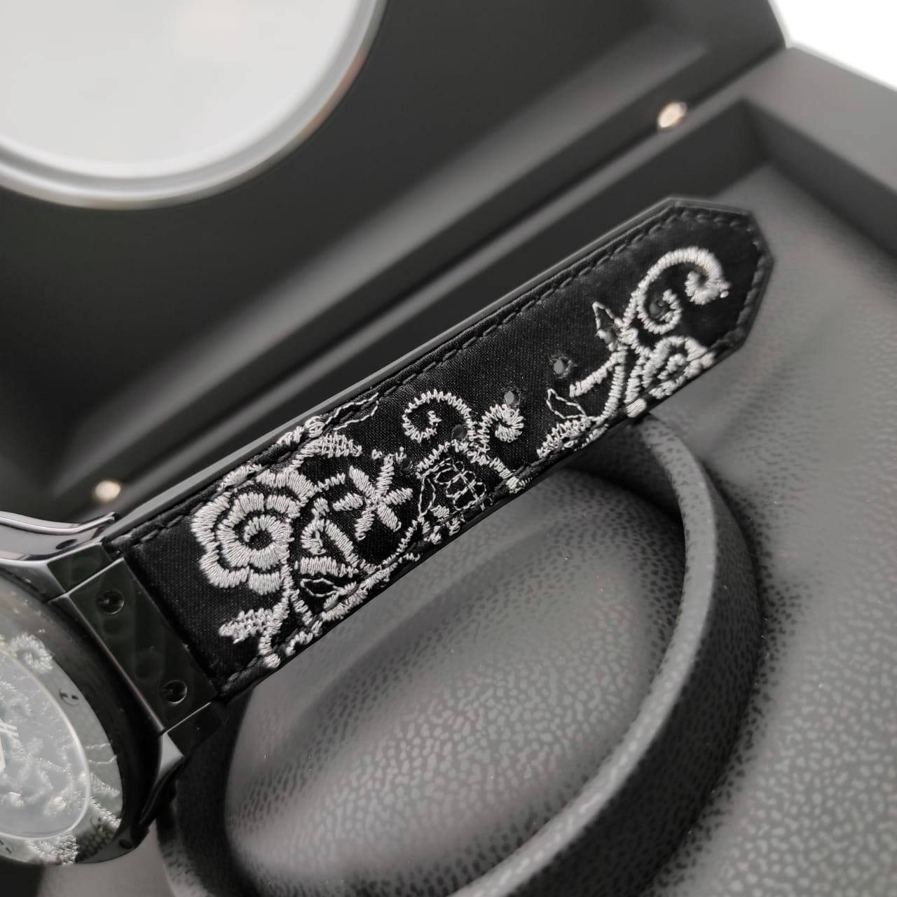 Hublot Big Bang Broderie Sugar Scull 41 mm 343.CS.6570.NR.BSK16