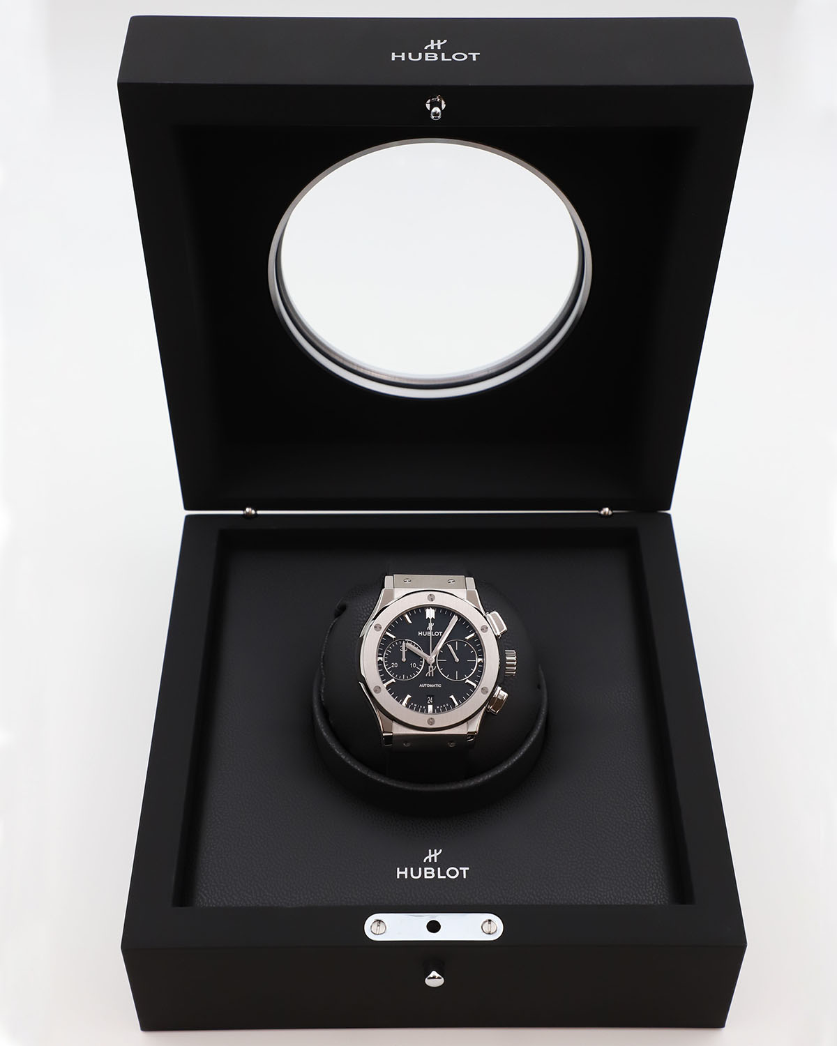 Hublot Classic Fusion Chronograph 45 mm Titanium 521.NX.1171.RX