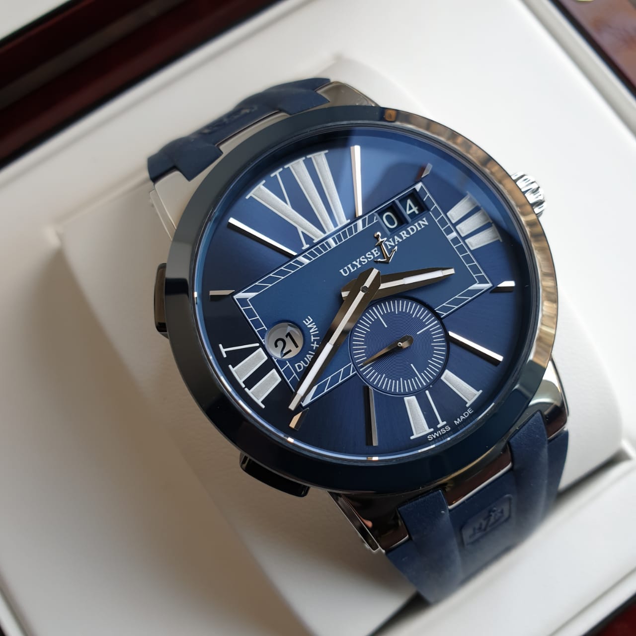 Ulysse Nardin Executive Dual Time 243-00-3/43