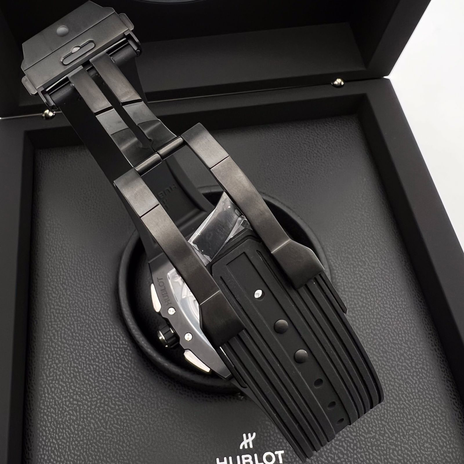 Hublot Spirit of Big Bang Black Magic 42 mm 642.CI.0170.RX