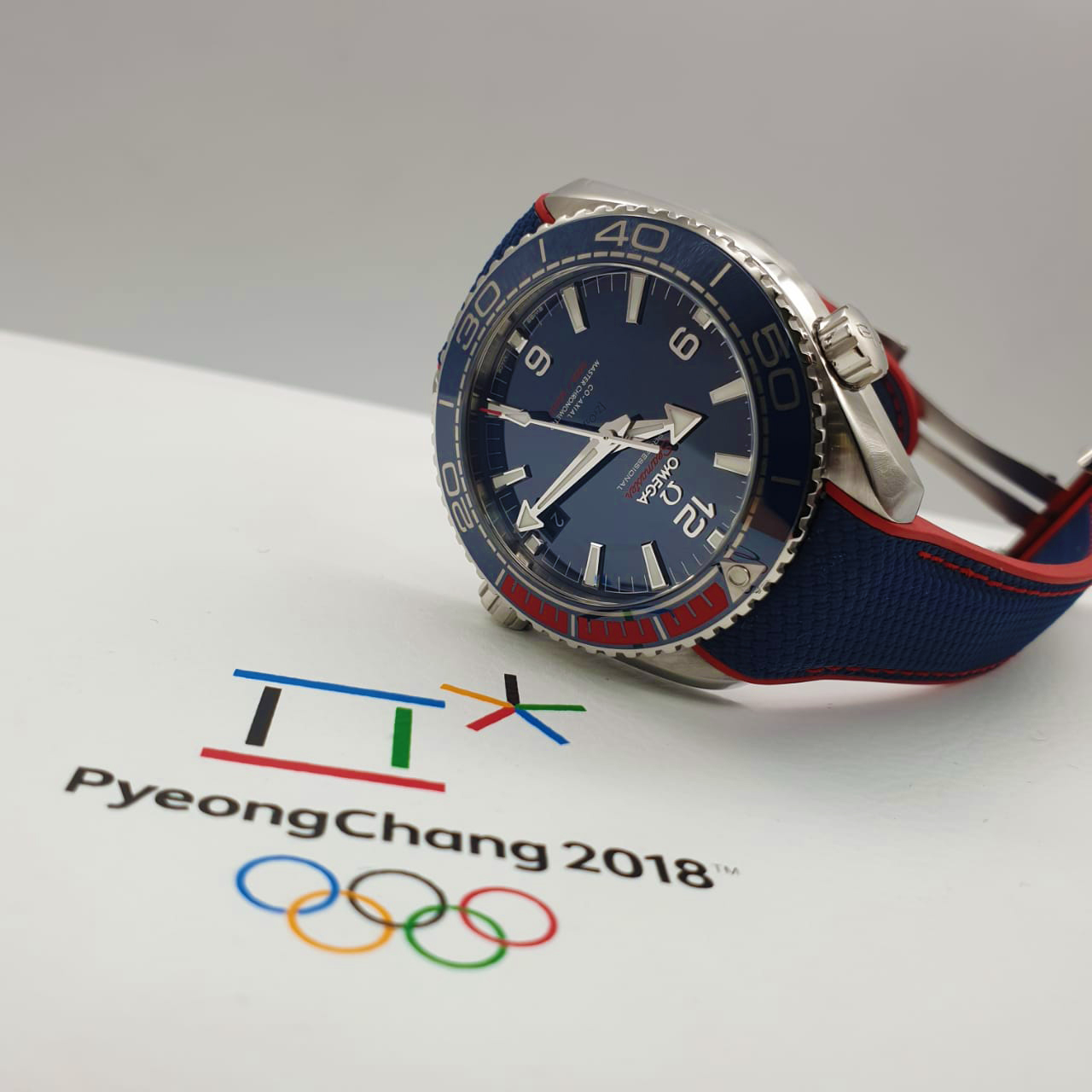 Omega Specialities Seamaster Planet Ocean 600M Pyeongchang 2018 43.5 mm 522.32.44.21.03.001