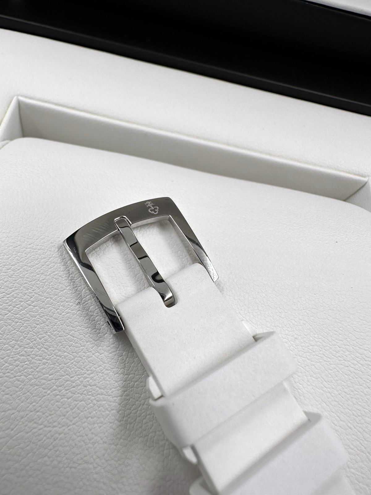 Corum Admiral Legend 32 mm A400/04328