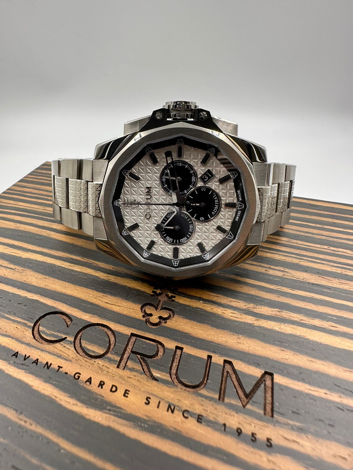 Corum Admiral AC-One Chronograph 45 mm A132/04218