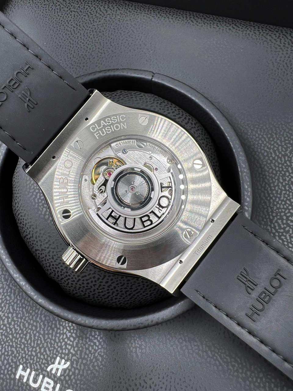 Hublot Classic Fusion Titanium Opalin 42 mm 542.NX.2611.LR