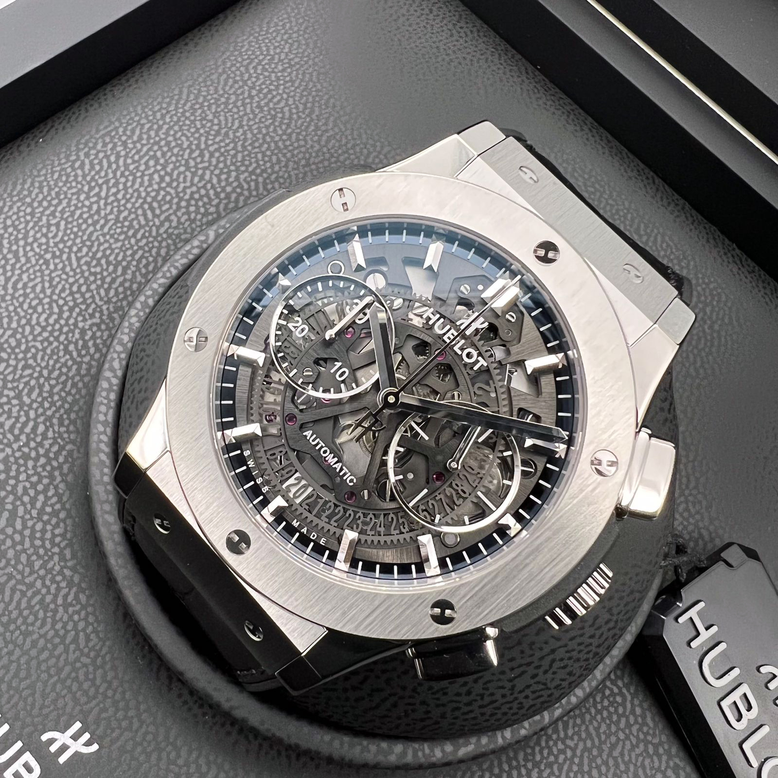 Hublot Classic Fusion Aerofusion Titanium 45 mm 525.NX.0170.LR