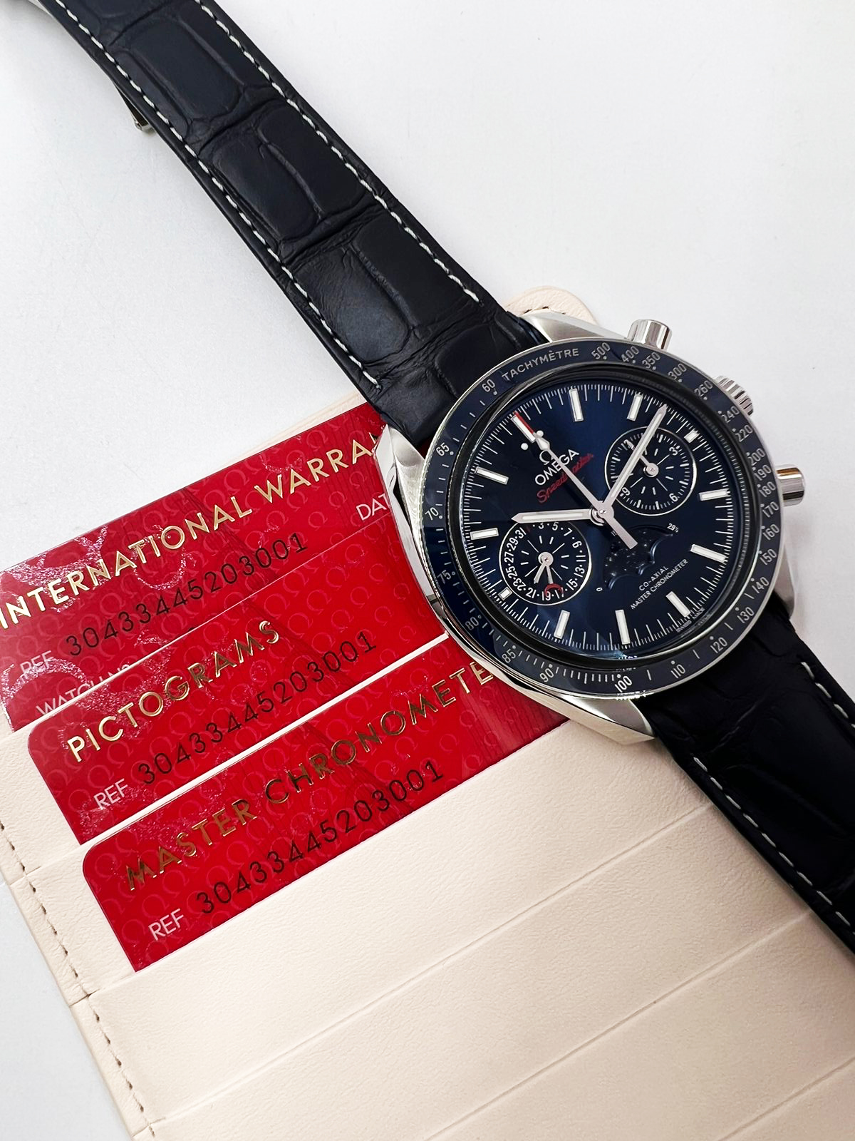 Omega Speedmaster Two Counters Co-Axial Chronometer Moonphase Chronograph 44.25 mm 304.33.44.52.03.001