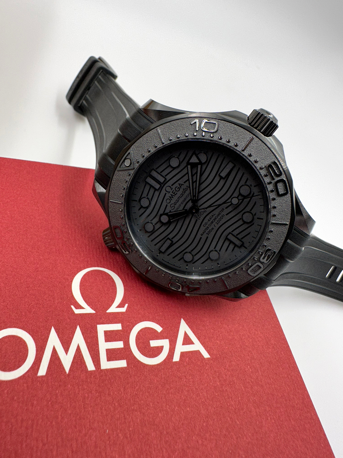 Omega Seamaster Diver 300m Co-Axial Master Chronometer Black Black 43.5 mm 210.92.44.20.01.003