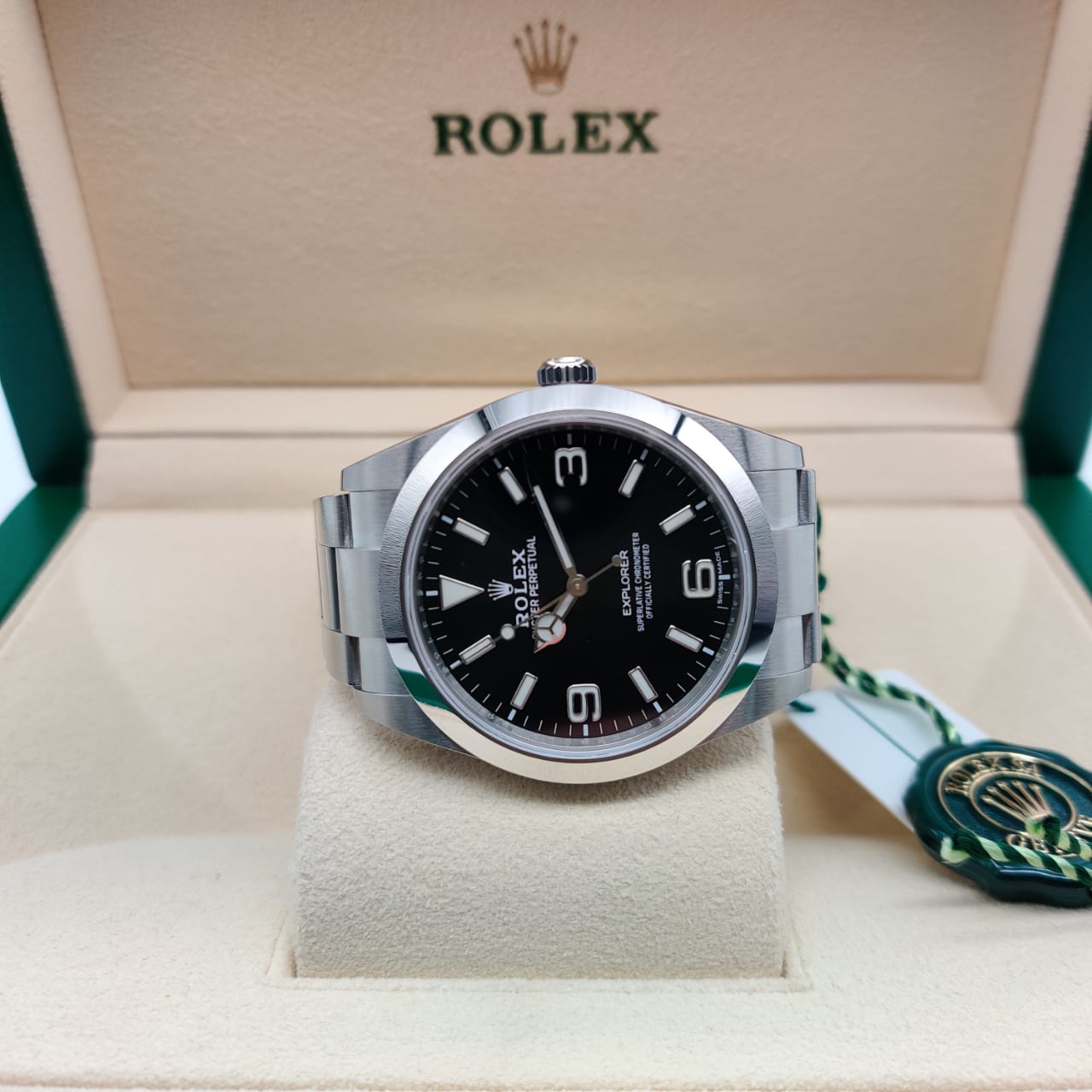 Rolex Explorer 39 mm 214270