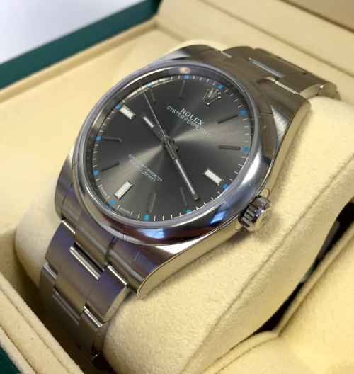 Rolex Oyster Perpetual 39 mm 114300
