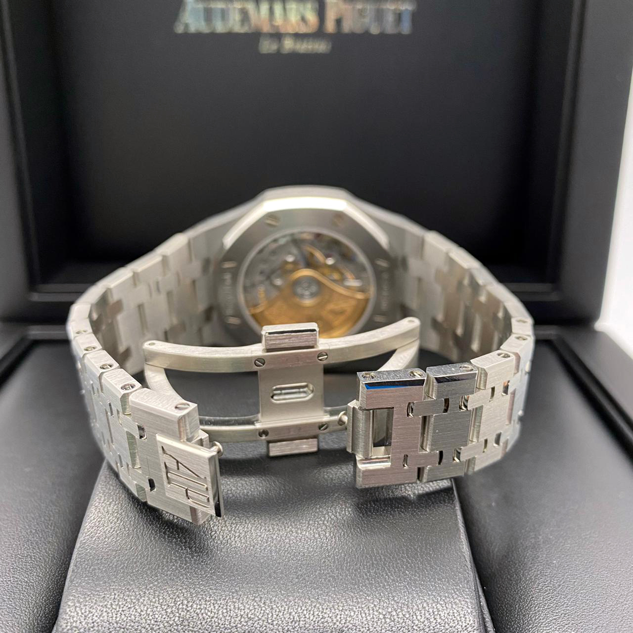 Audemars Piguet Royal Oak Selfwinding 37 mm 15450ST.OO.1256ST.02