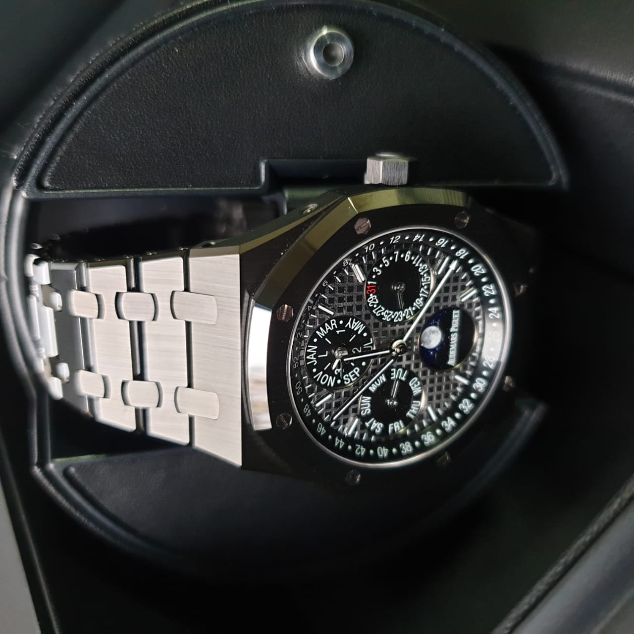 Audemars Piguet Royal Oak Perpetual Calendar 41 mm 26579CE.OO.1225CE.01