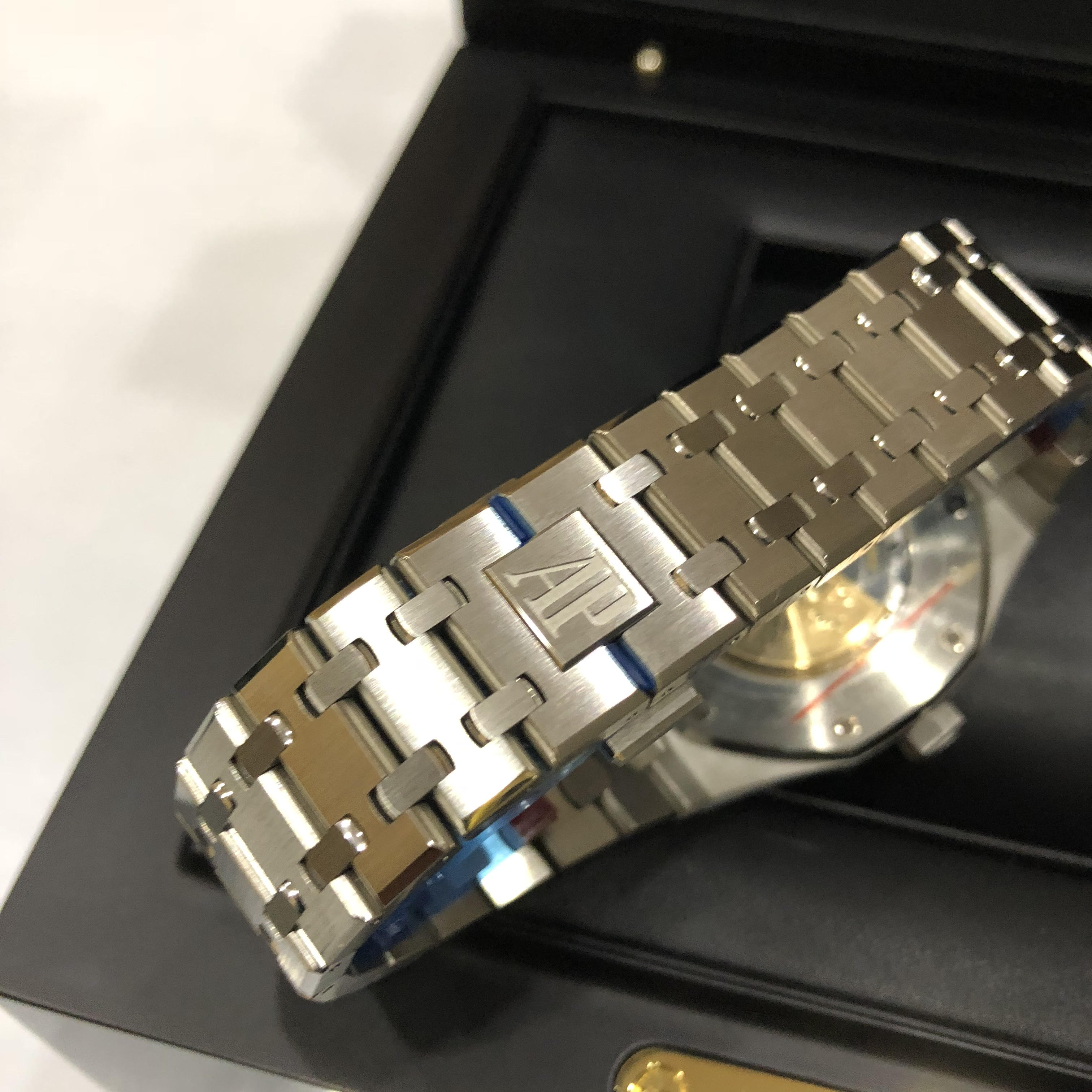 Audemars Piguet Royal Oak Selfwinding 41 mm 15400ST.OO.1220ST.03